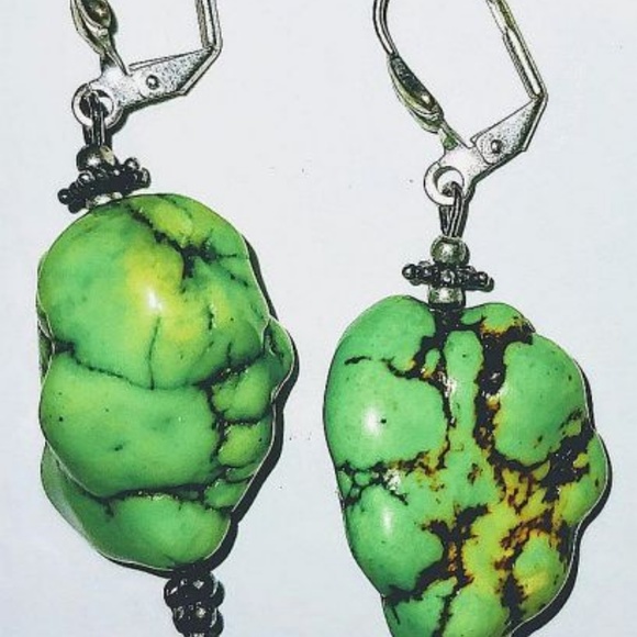 AFRICAN TURQUOISE MEDALLION & EARRINGS SET w SS - Picture 2 of 4